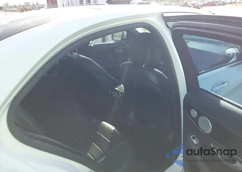 2015 Mercedes-Benz C 300 Sport 4Matic from USA, damaged, VIN 55SWF4KB3FU030407